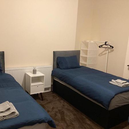 Homely 3-Bed House In Bham 15 Min From City Centre Birmingham Exterior photo