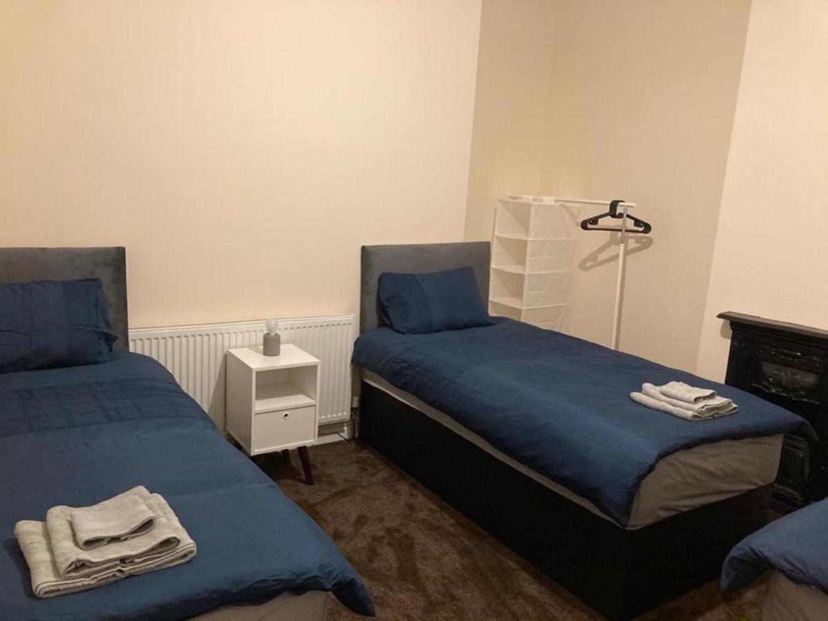 Homely 3-Bed House In Bham 15 Min From City Centre Birmingham Exterior photo